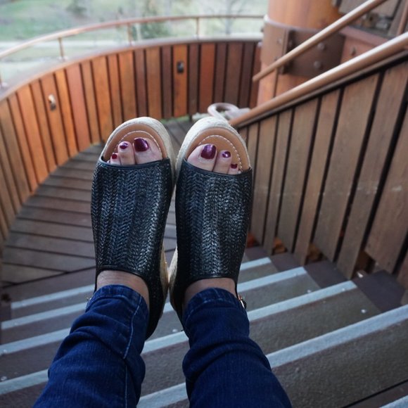 Black Wedge Sandals - New - Picture 3 of 3